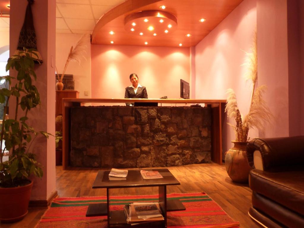 Cantuta Inn بونو المظهر الخارجي الصورة