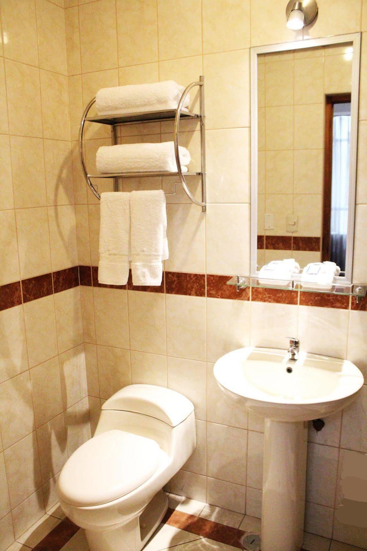 Cantuta Inn بونو المظهر الخارجي الصورة